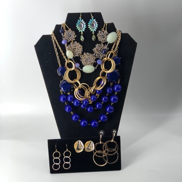 Huge Vintage To Now Jewelry Lot - Picture 4 of 8